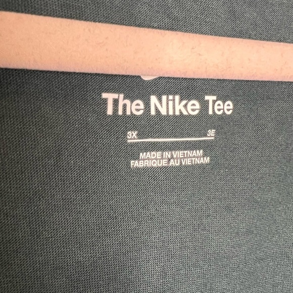 113. NWT Nike Plus Size Essential Tunic Logo T-Shirt, Deep Jungle 3X - Picture 6 of 8